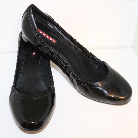 Prada Black Patent Leather Heels - Picture 1 of 8